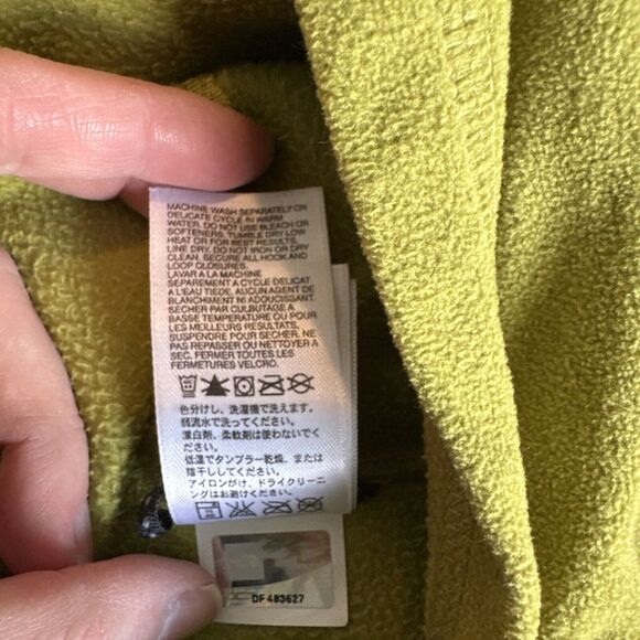 The North Face Boys XL Green Fleece Hoodie - Lightweight and Comfortable - Picture 11 of 11